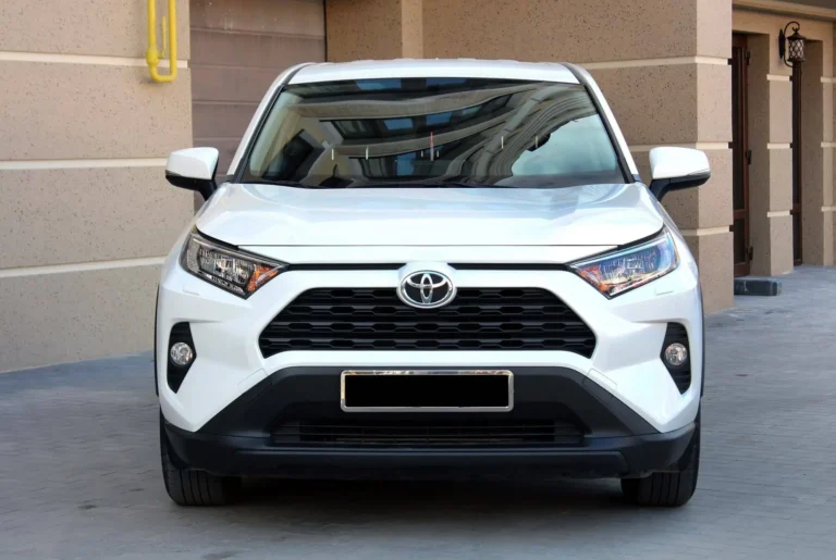 Rent Toyota RAV4 2018 in Dubai